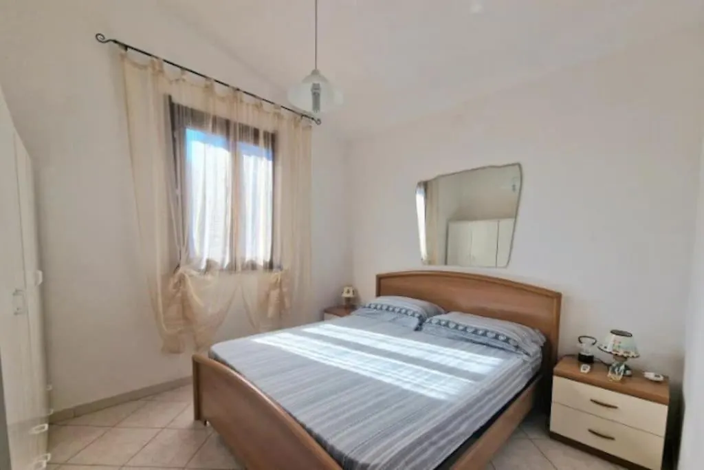 Villa Susy Solanas -Iun R5389 Italien